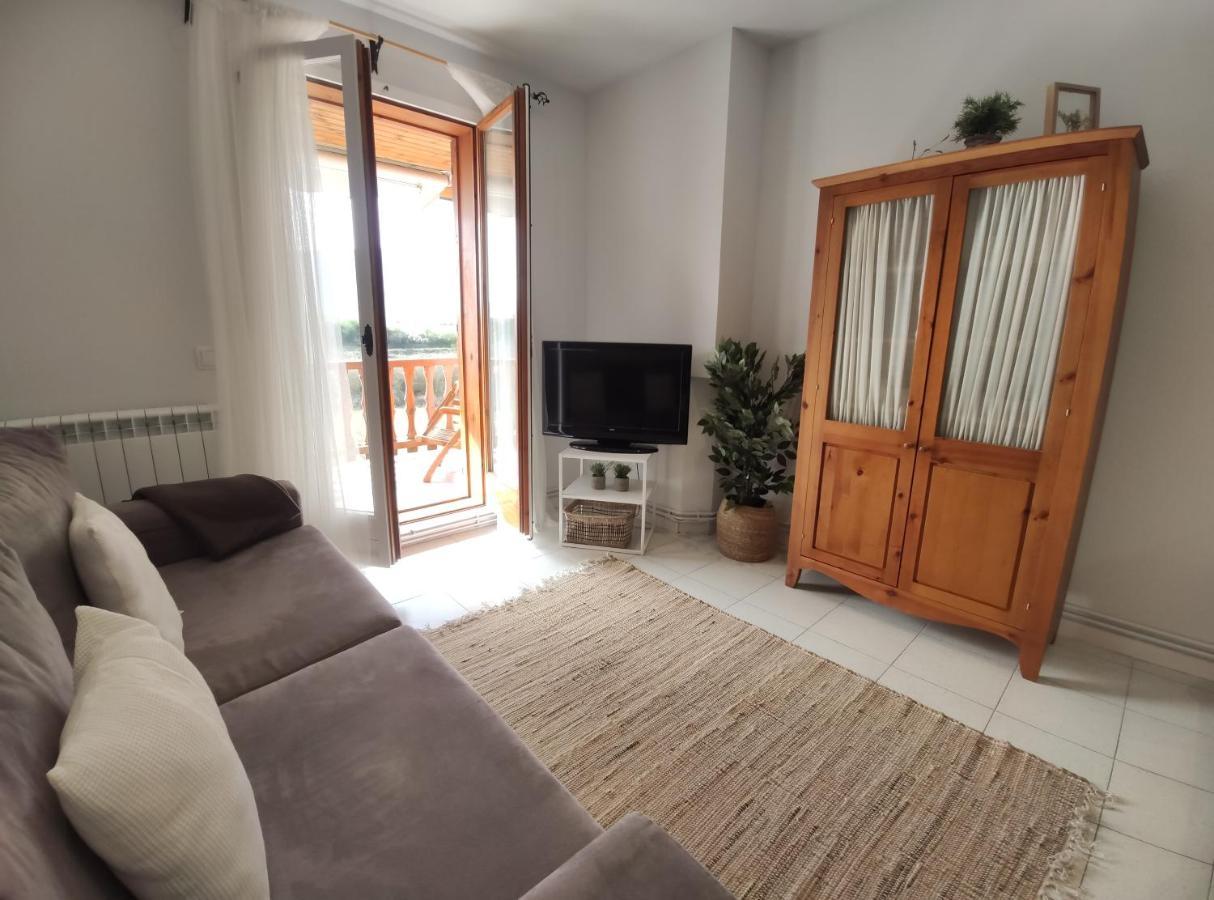 Apartamento Goxoa Jaca Bagian luar foto
